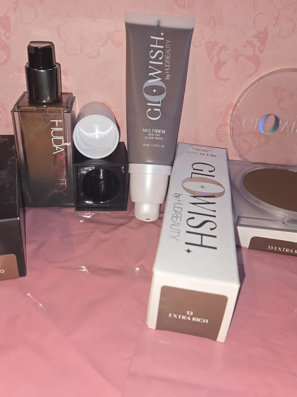 GloWish by Huda Beauty Foundation